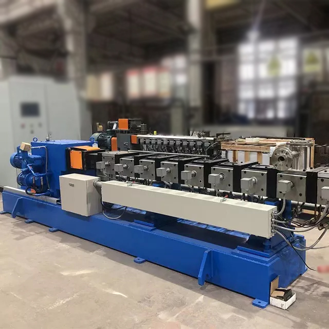 Co-rotating Parallel Twin Screw Extruder