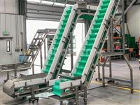 High-Incline Belt Conveyor